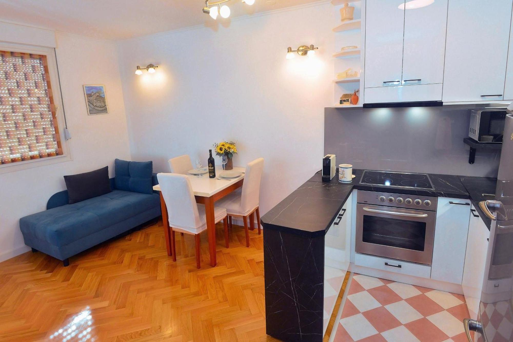 One Bedroom Apartment Terrace Parking Split Exterior foto